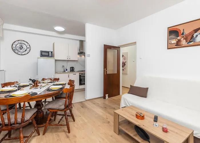 2 Bedroom Beautiful In