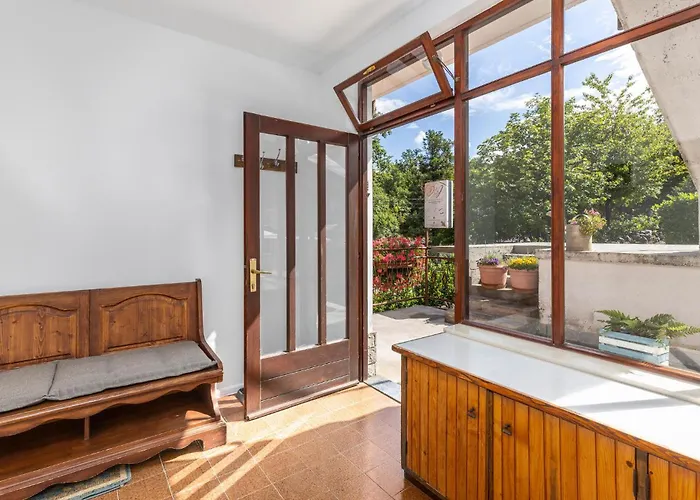2 Bedroom Beautiful In Mucici