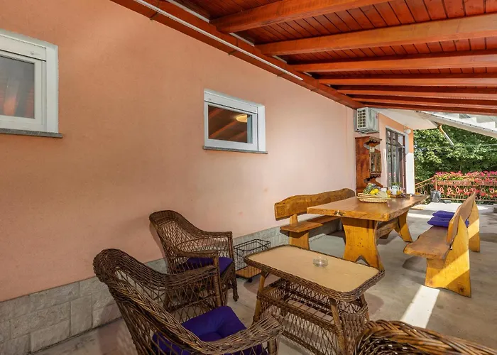 2 Bedroom Beautiful In Apartament *