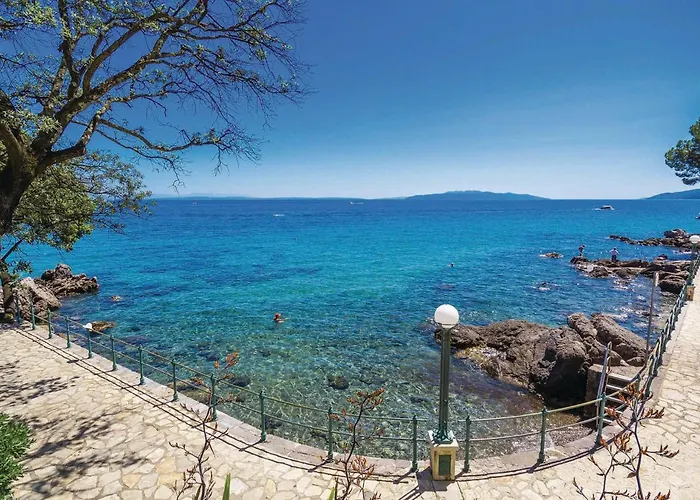 Apartament 2 Bedroom Beautiful In Mucici