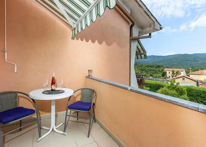 Apartament 2 Bedroom Beautiful In *
